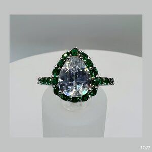 Handmade Natural Gemstone 925 Silver Emerald Topaz Halo Ring Pear 4CT